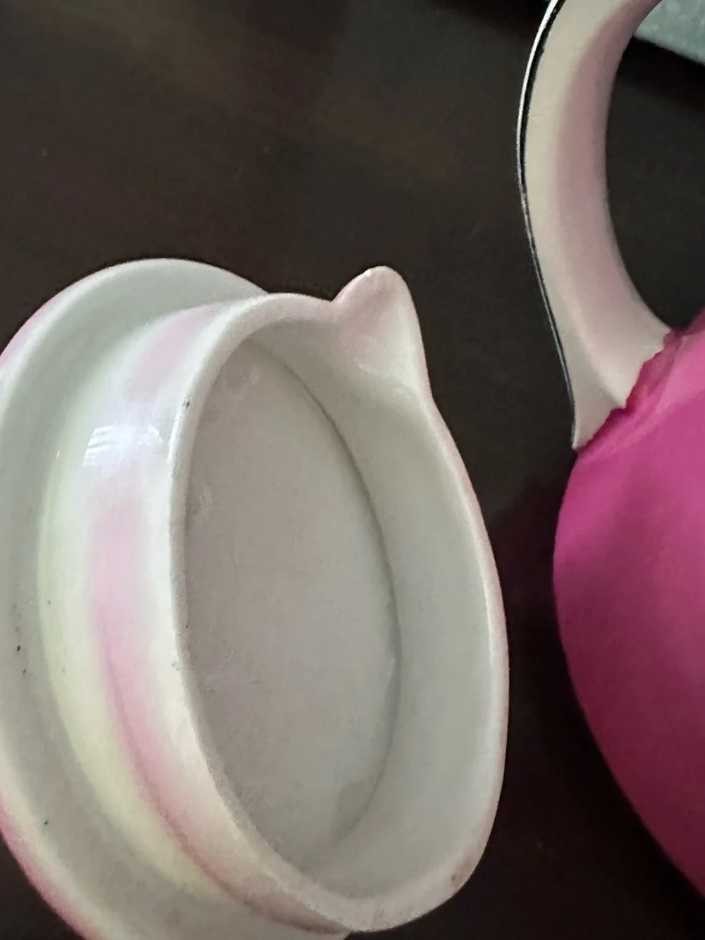Ceramic Teapot with black Trim